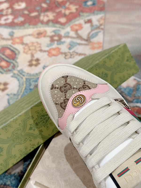 グッチ靴内部構造